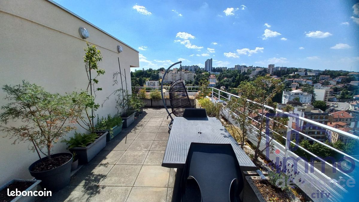 Appartement 6 pièces 131 m² · à Saint-Étienne · 131 m² · 197 000 €