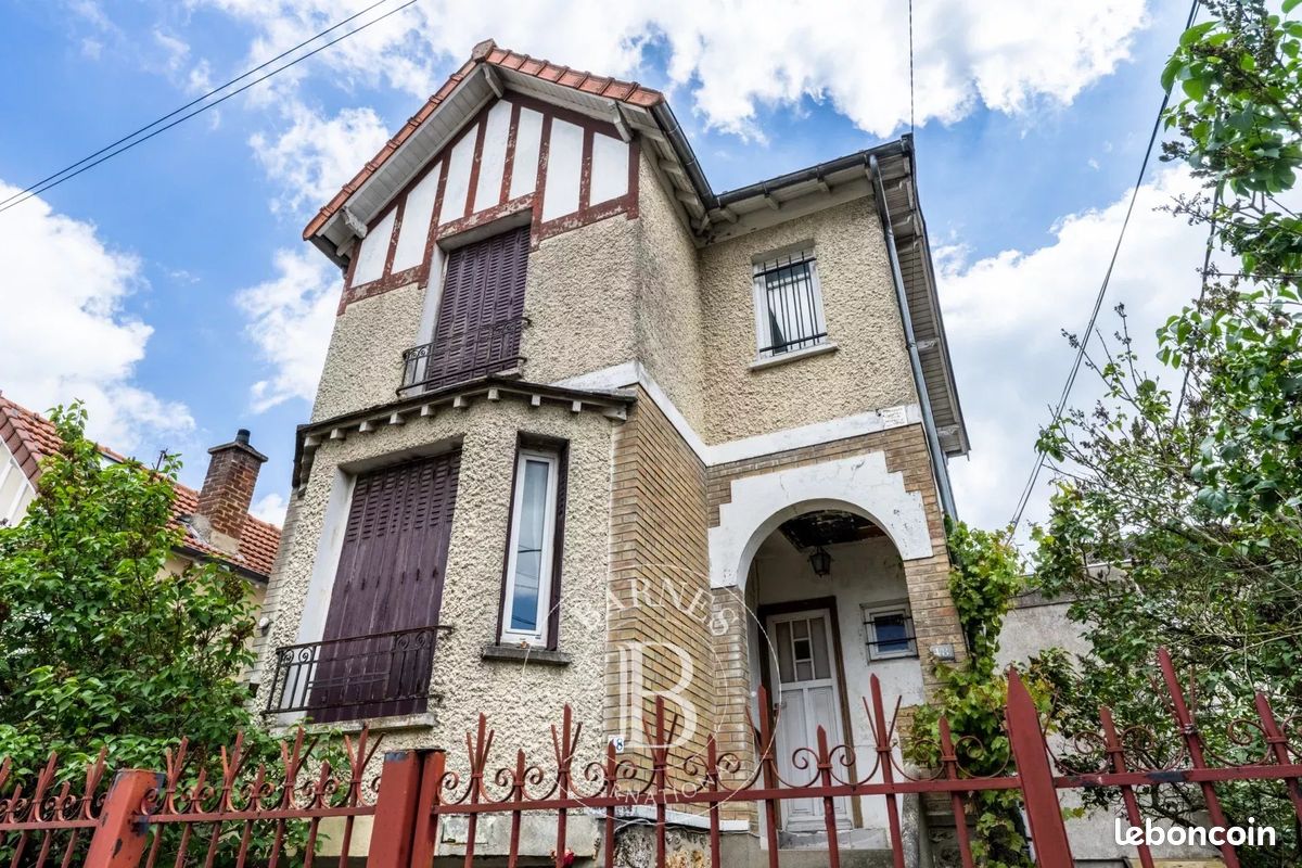 Maison 6 pièces 137 m² · à Le Chesnay-Rocquencourt · 137 m² · 940 000 €