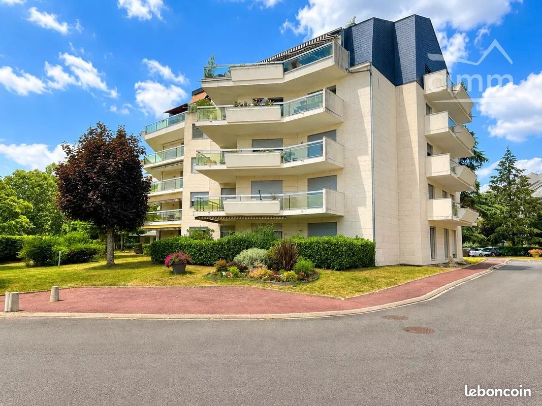 Appartement 4 pièces 145 m² · à Blois · 145 m² · 420 000 €