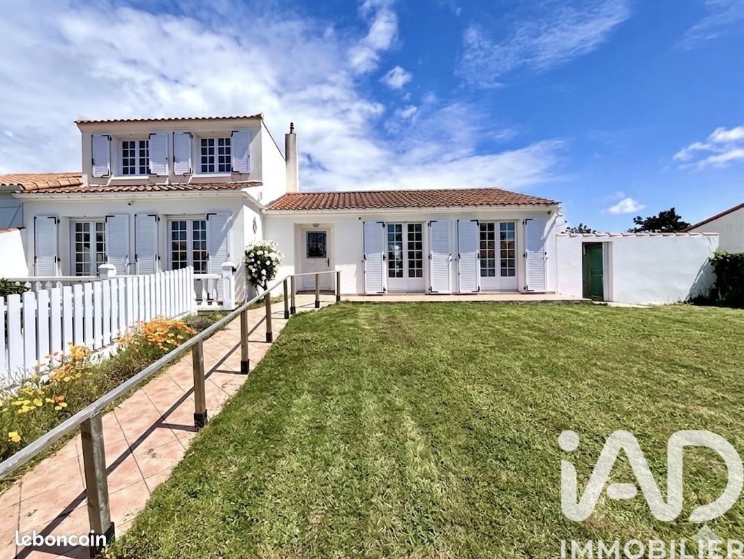 Maison 6 pièces 153 m² · à Le Fenouiller · 153 m² · 399 900 €