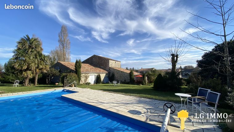Propriété 4 pièces 191 m²