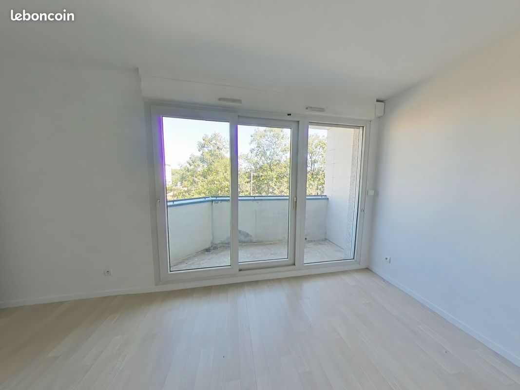 Appartement 3 pièces 70 m² · à Tours · 70 m² · 648 €