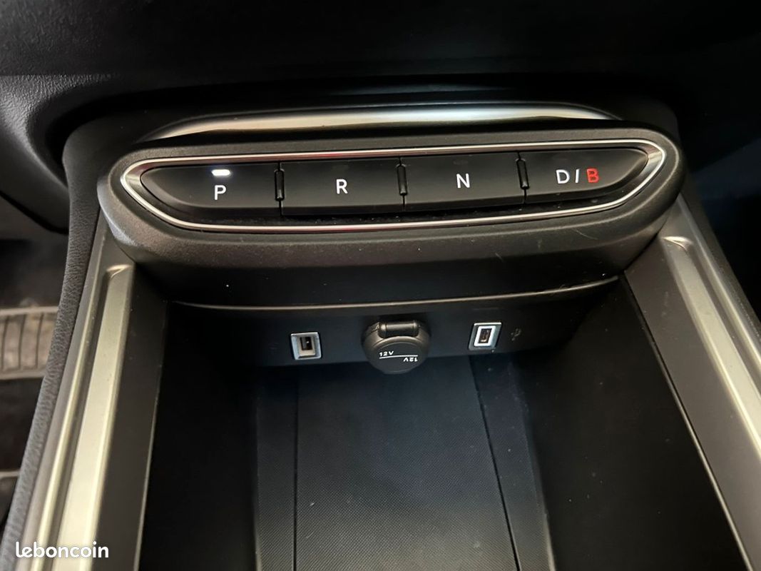 Jeep Avenger 156cv 54KWh ELECTRIQUE ALTITUDE / CAMERA DE RECUL RADARS AR / FULL LED / CARPLAY (image 29)