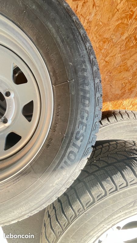 4 Roues completes montées pneus neige pour SUZUKI JIMNY (image 3)