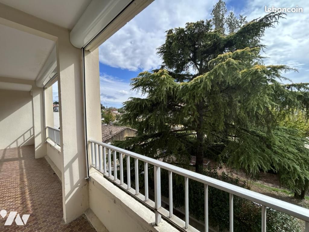 Appartement 5 pièces 82 m² · à Montélimar · 82 m² · 155 000 €