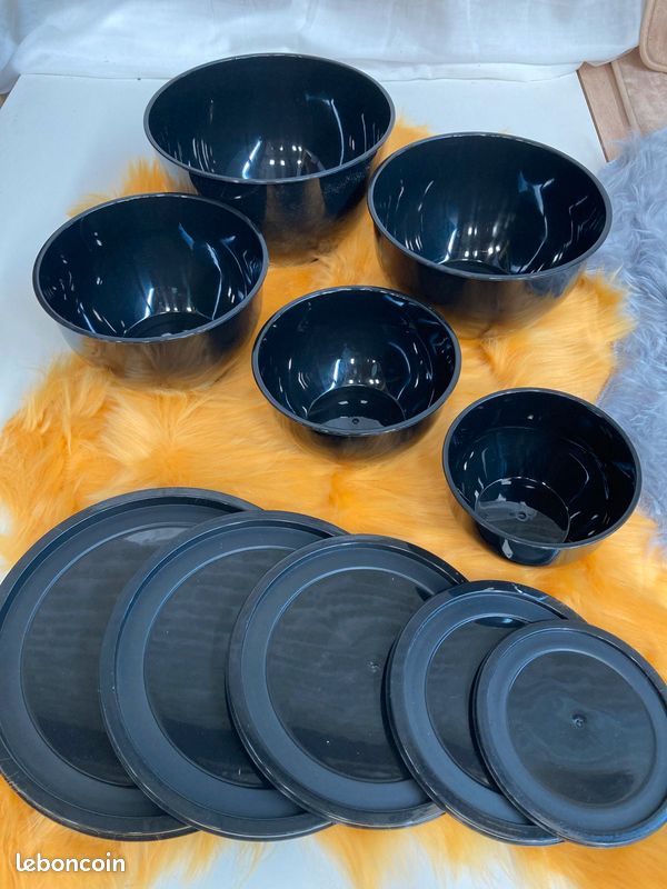 Set de bols à salade x5 neuf (image 1)