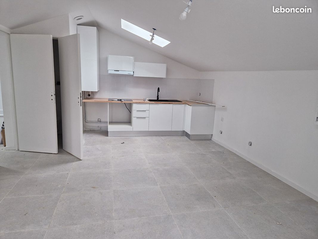 Appartement 3 pièces 49 m² · à Meximieux · 49 m² · 810 €/mois