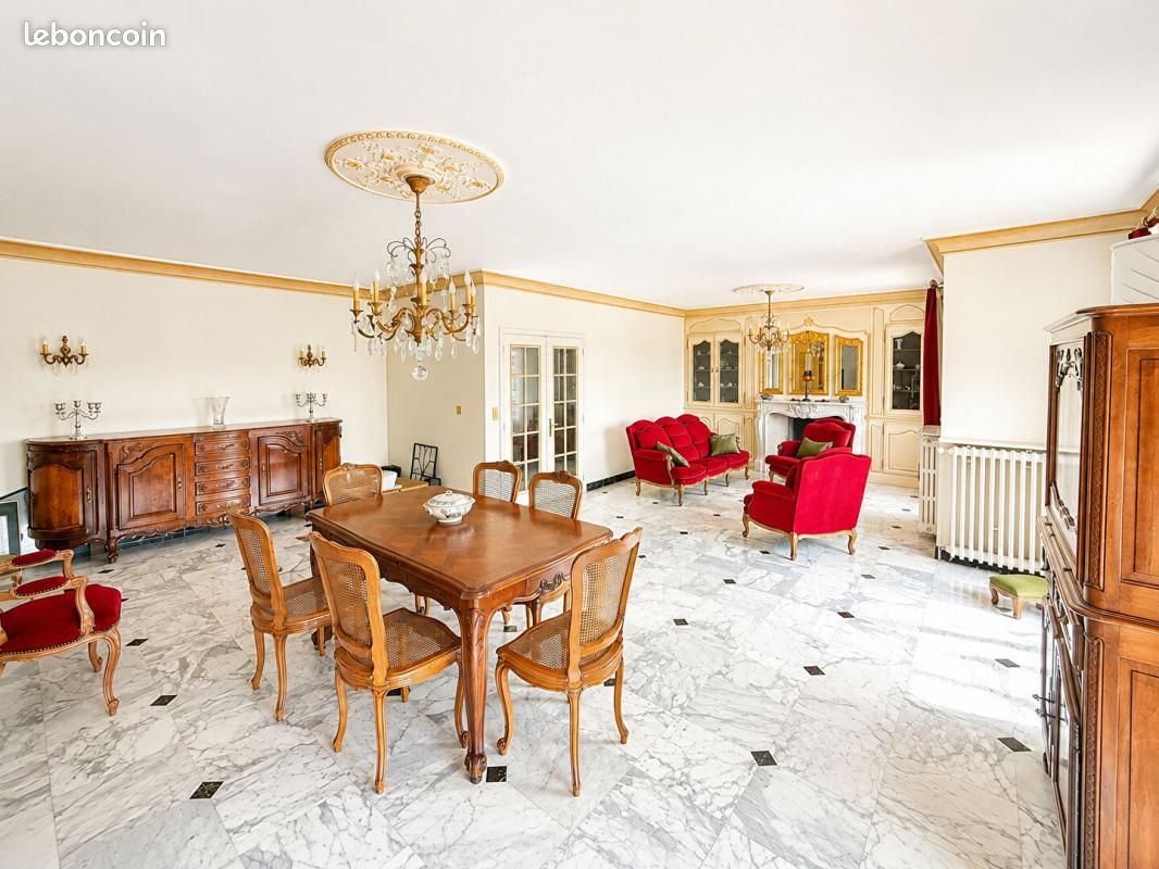 Maison 8 pièces 217 m² · à Villenave-d'Ornon · 217 m² · 499 000 €