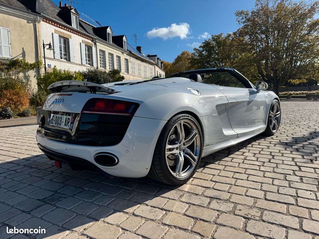 Audi r8 spyder v10 5.2 525 ch / gris suzuka / bang & olufsen / entretien complet audi / garantie 6 mois (image 2)