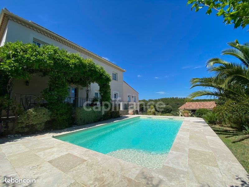 Maison 6 pièces 210 m² · à Saint-Maximin · 210 m² · 710 000 €