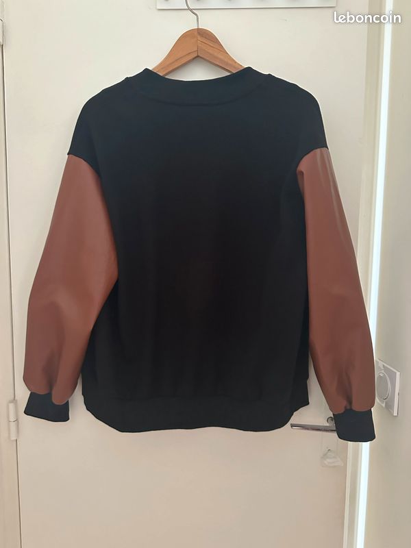 Veste noire et marron (image 3)