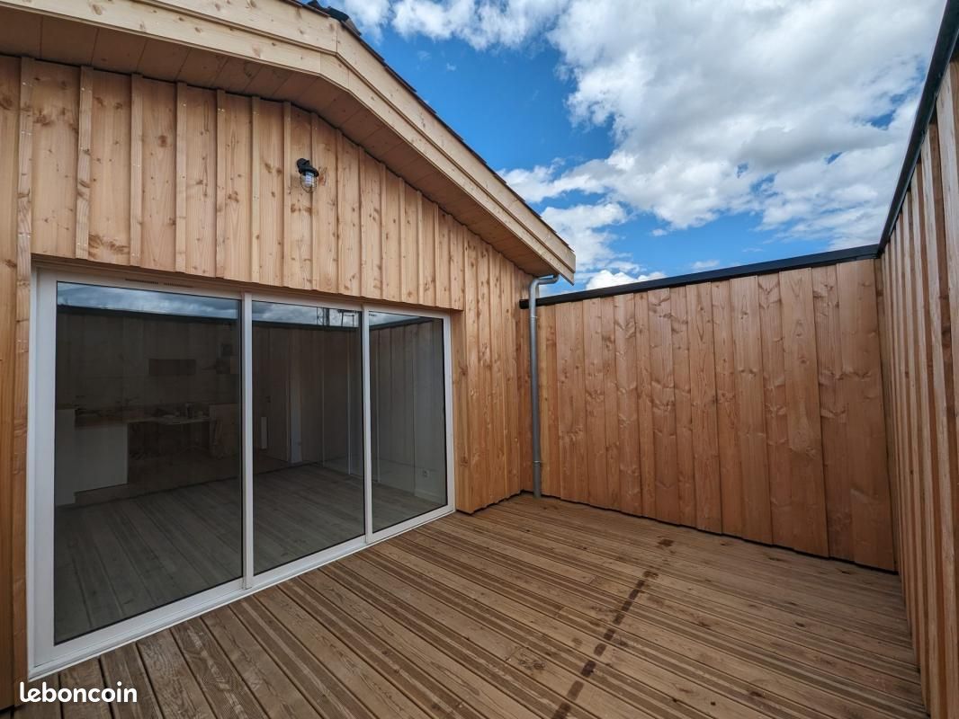 Appartement 5 pièces 101 m² - Sainte-Foy-la-Grande 33220 (image principale 0)
