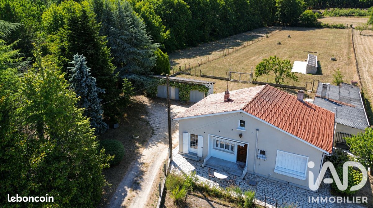 Maison 4 pièces 90 m² · à Saint-Aigulin · 90 m² · 159 900 €