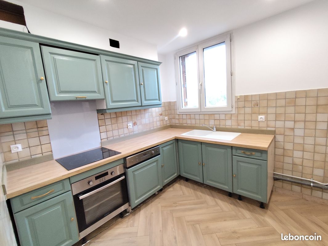 Appartement a louer salon-de-provence - 3 pièce(s) - 70 m2 - Surfyn