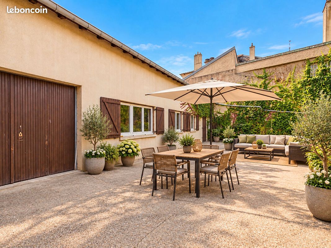 Maison 10 pièces 213 m² · à Scy-Chazelles · 213 m² · 475 000 €