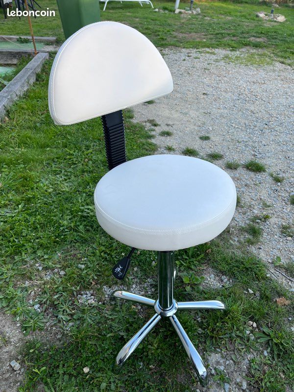 Chaises (image 1)