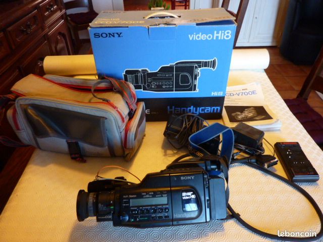 Camescope sony hi. 8 . Ccd v 700e (image 3)