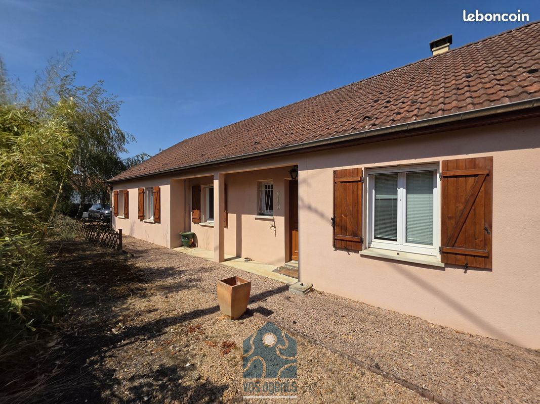 Maison 5 pièces 146 m² · à Montvicq · 146 m² · 179 000 €