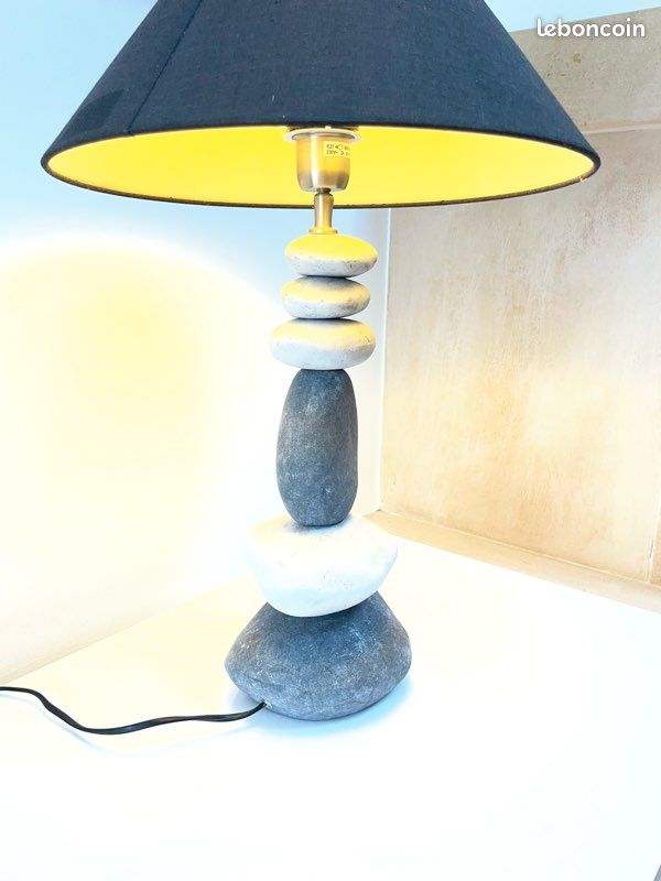 Lampe décorative de salon avec abat-jour gris (image 8)