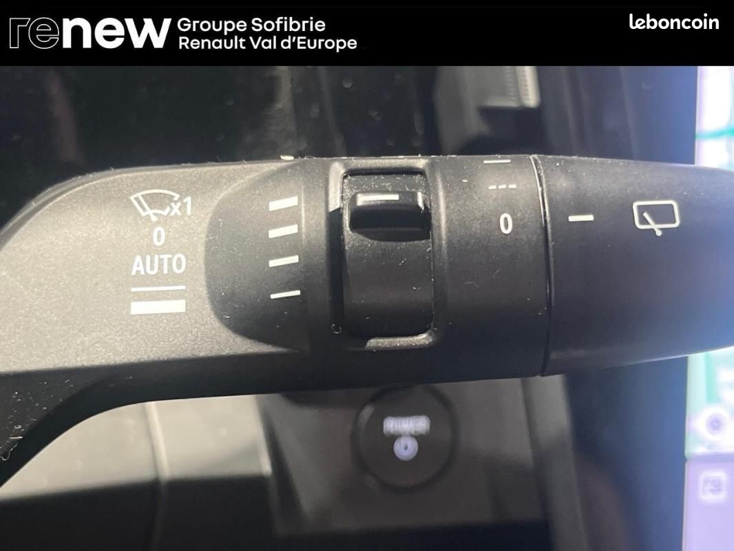Renault Mégane E-TECH EV60 220 ch super charge Iconic (image 17)
