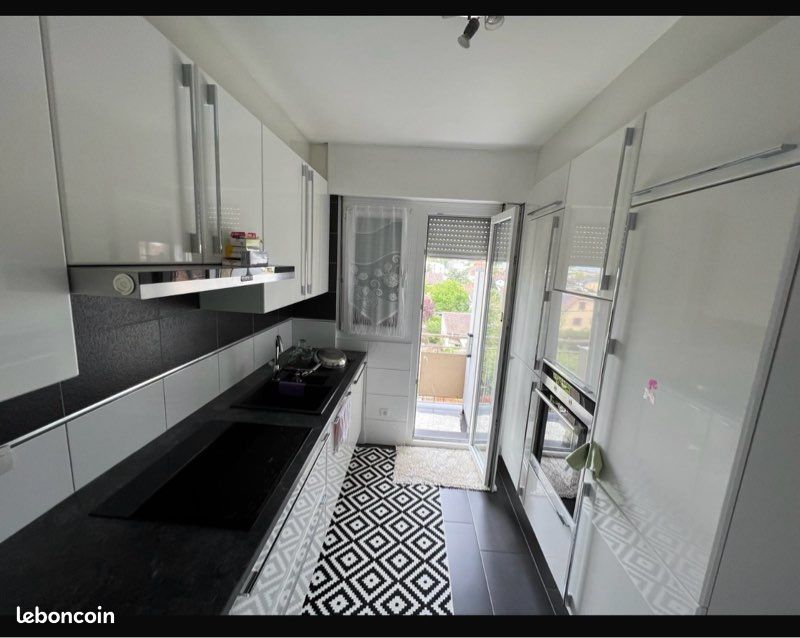 Appartement 4 pièces 100 m² · à Illzach · 100 m² · 1 100 €