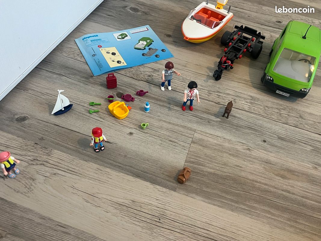 Playmobil 4144 voiture familiale + remorque et bateau (image 1)