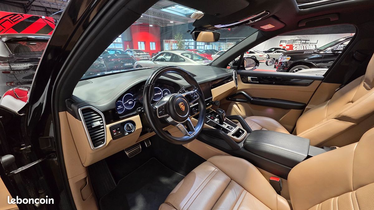 PORSCHE CAYENNE S - V6 - 2.9 - 440 ch - TOIT INTEGRAL - PACK SPORT CHRONO + - ROUES ARRIERE DIRECTIONNELLES - ORIGINE : FRANCE (image 8)