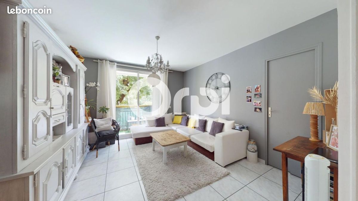 Appartement 4 pièces 82 m² · à Bron · 82 m² · 212 000 €
