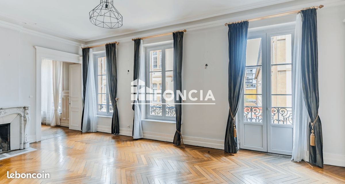 Appartement 6 pièces 158 m² · à Metz · 158 m² · 399 000 €