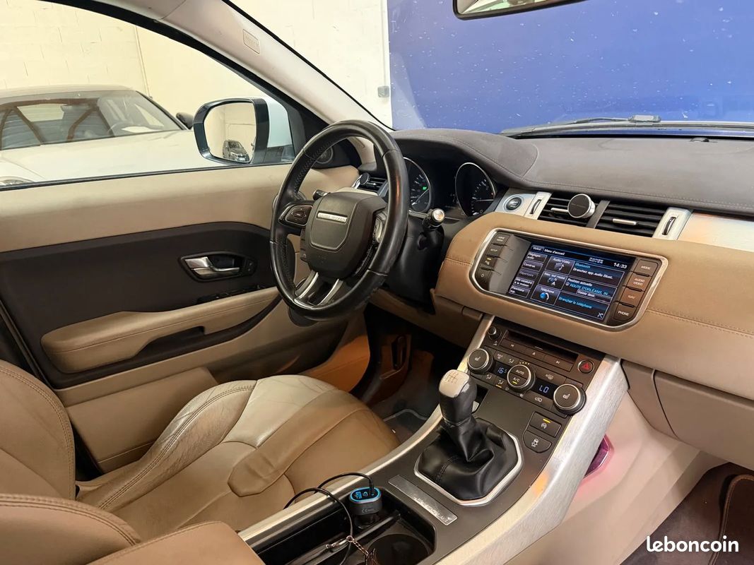 LAND-ROVER Range Rover Evoque 2.2 eD4 150ch Prestige - Origine France - Distribution 2025 - Cuir Chauffants - Caméra de Recul - Navigation (image 12)