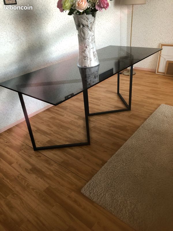 Table vitré (image 1)