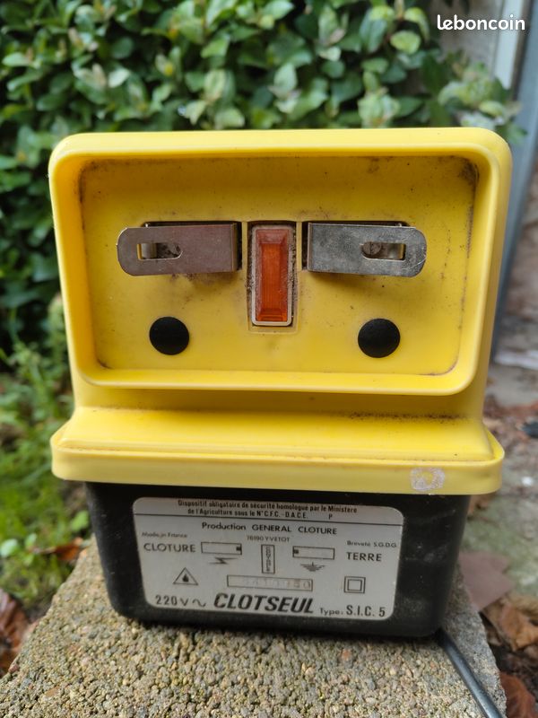Clôture électrique (image 1)