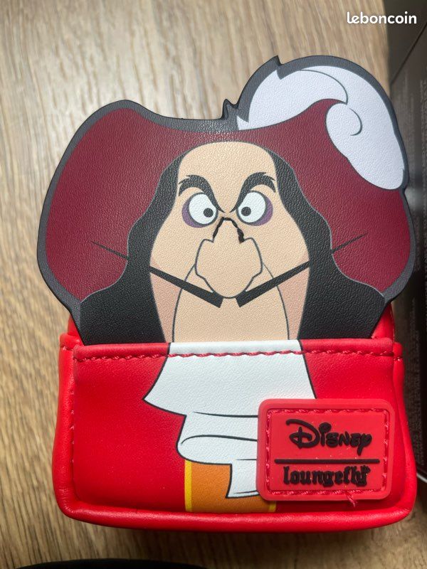 Mini Loungefly Capitaine Crochet Disney (image 1)