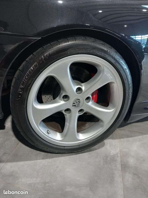 Porsche 911 CARRERA 4 996 Cabriolet 3.6i 4S (image 37)