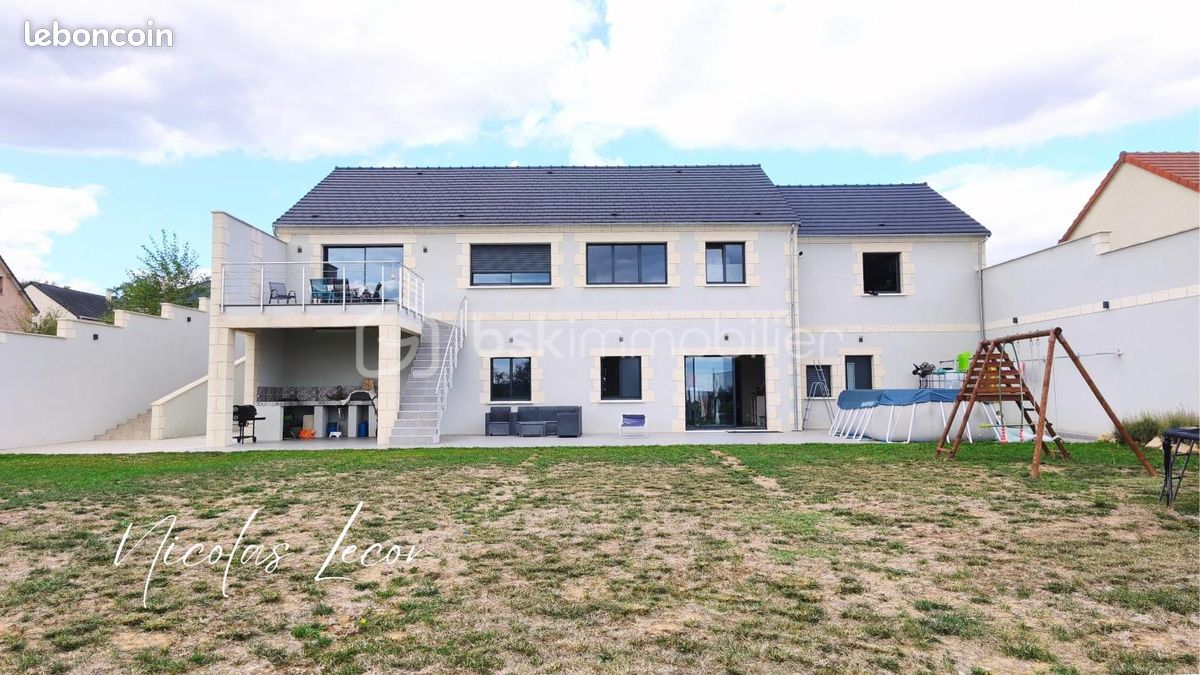 Maison 10 pièces 301 m² · à Nevers · 301 m² · 469 000 €