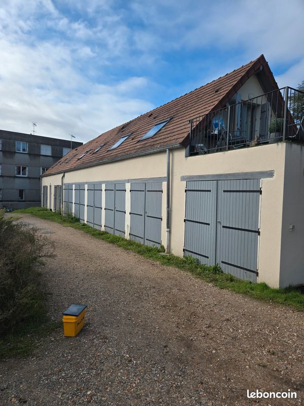 Maison 6 pièces 150 m² · à Moulins · 150 m² · 180 000 €