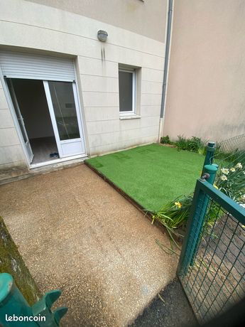 Loue maison T4, 96m², Centre ville Neuville-de-Poitou