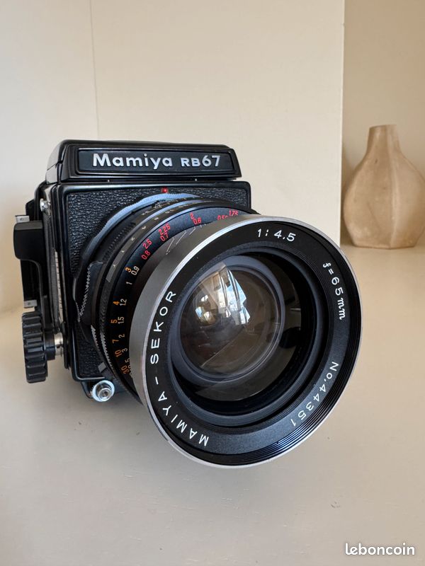 Mamiya RB67 Pro Sekor 65mm 120 Filmback Photo, audio