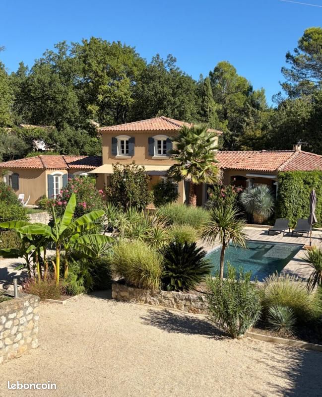 Maison 6 pièces 172 m² · à Rochefort-du-Gard · 172 m² · 849 000 €
