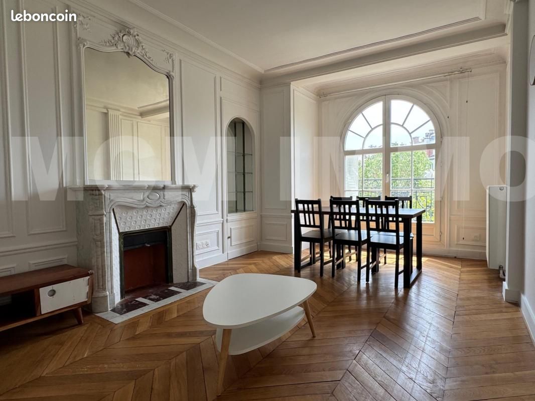 Appartement 4 pièces 90 m² · à Paris · 90 m² · 3 275 €