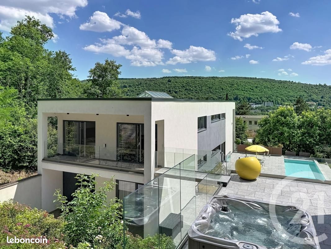 Maison 7 pièces 276 m² · à Liverdun · 276 m² · 790 000 €