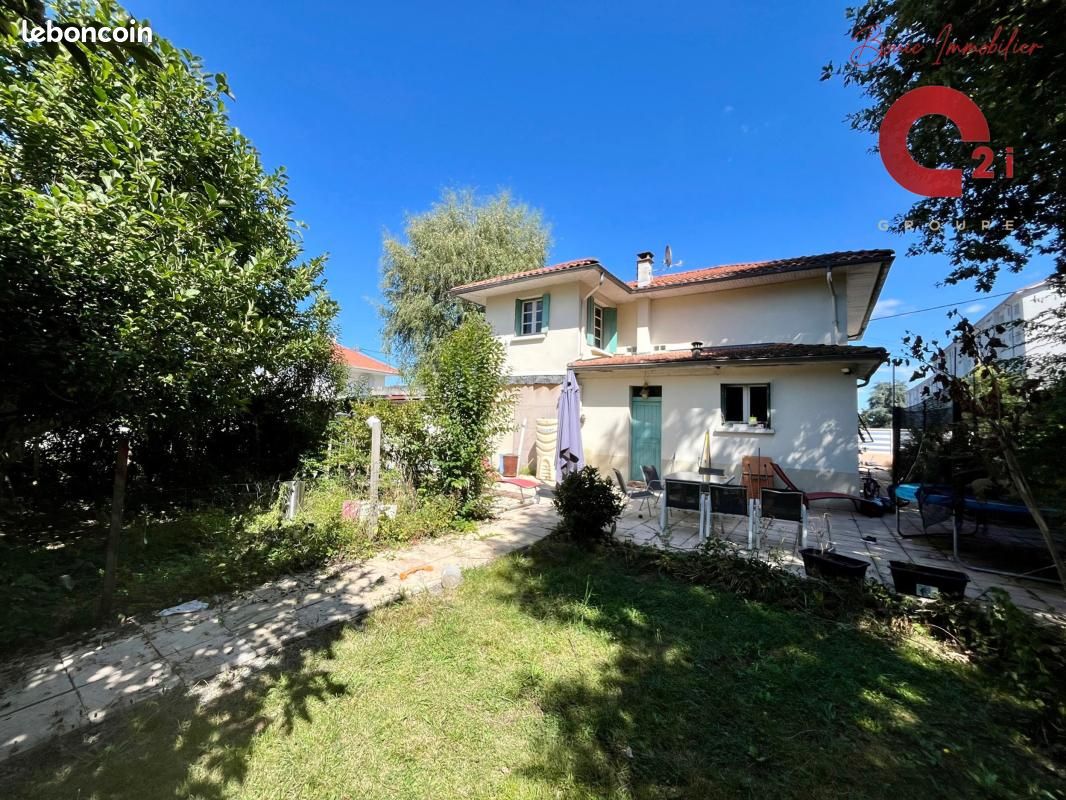 Maison 5 pièces 115 m² · à Tarbes · 115 m² · 120 000 €