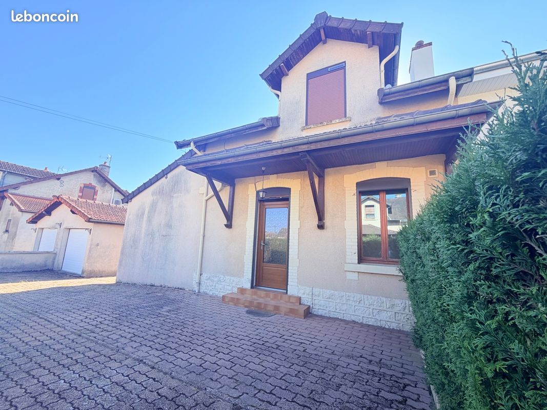 Maison 5 pièces 92 m² · à Gueugnon · 92 m² · 70 000 €