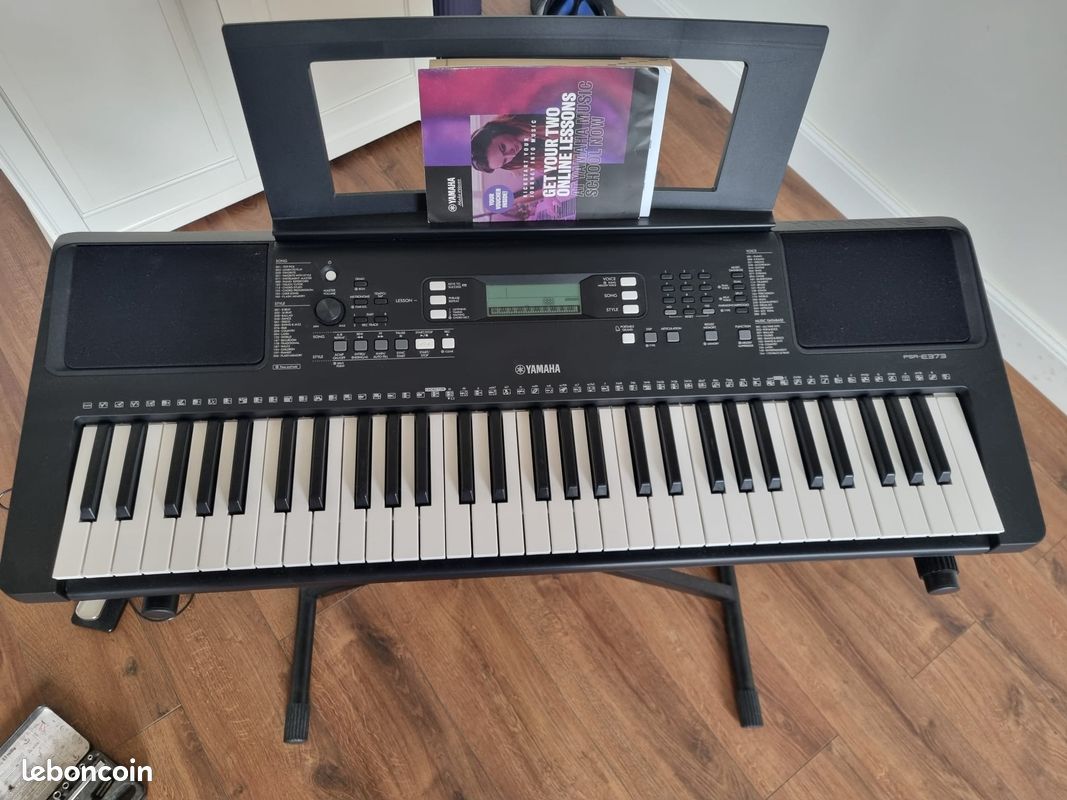 Piano Clavier Yamaha PSR-E373 (image 4)