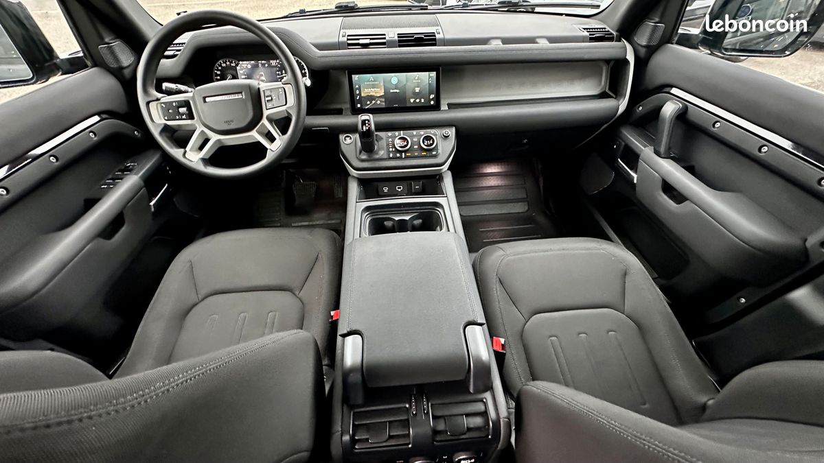 Land rover Defender 110 7places 3.0d i6 mhev SE 200cv diesel (image 5)