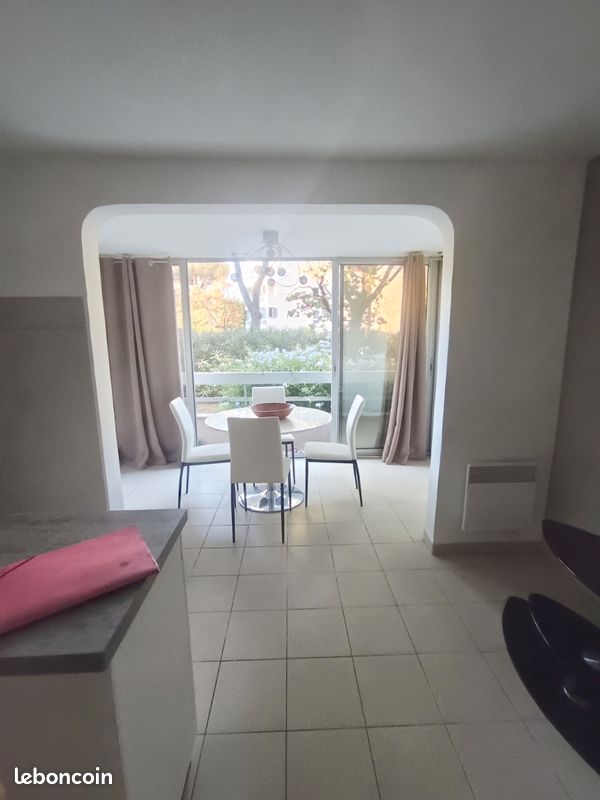 Appartement 1 pièce 30 m² · à Fréjus · 30 m² · 740 €/mois