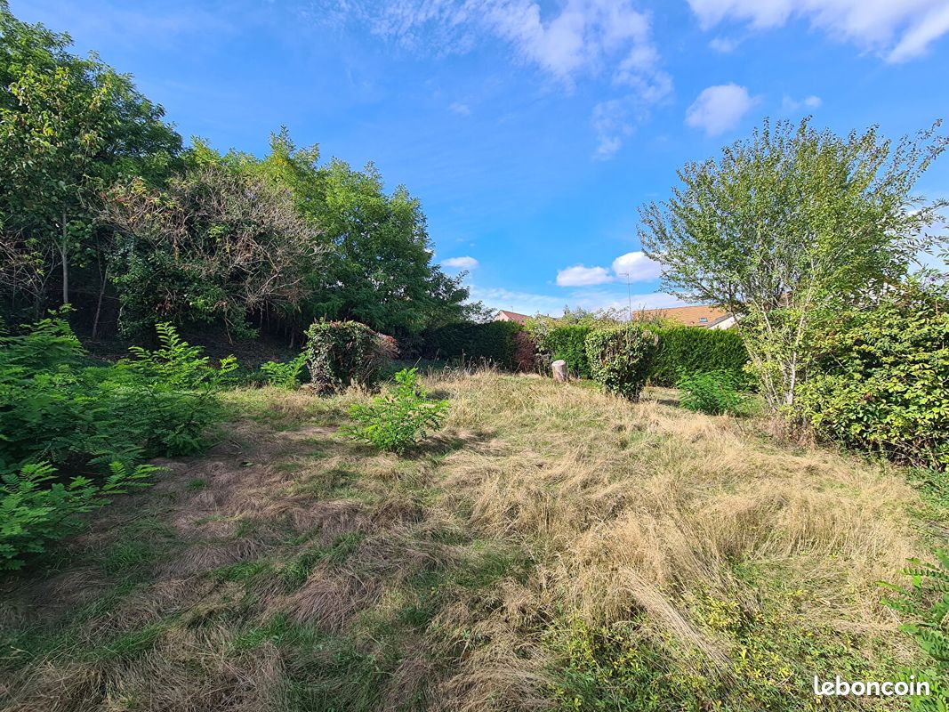 Terrain 783 m² · à Épernon · 783 m² · 89 000 €