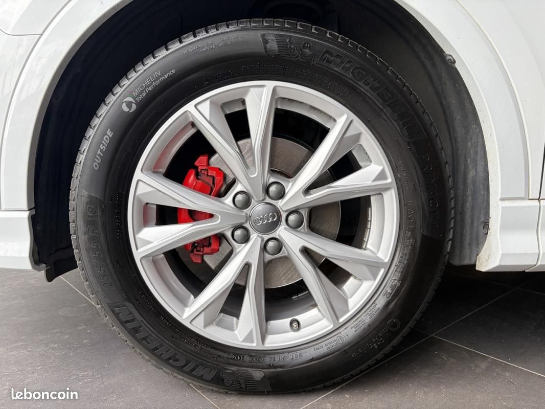 Audi Q3 2.0 TDI 150CH S tronic 7 S line (image 8)