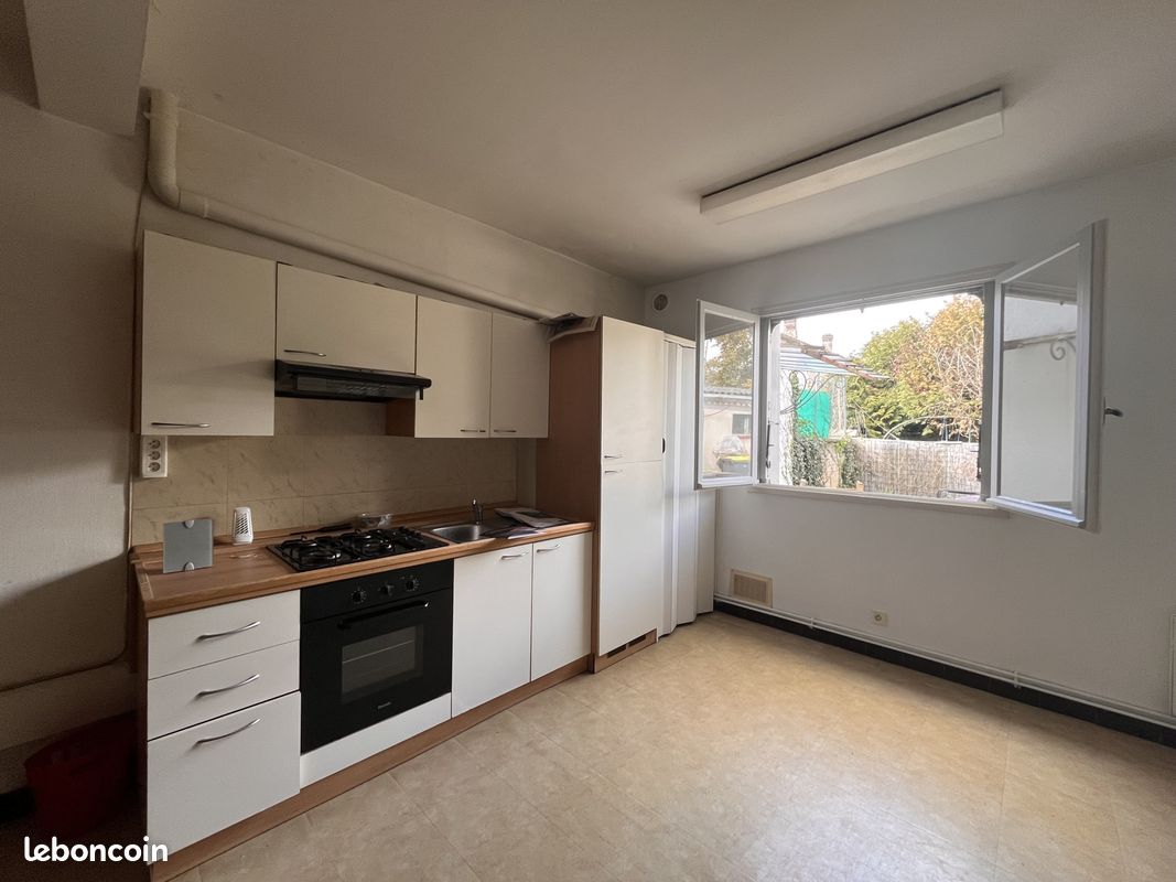 Appartement 1 pièce 33 m² · à La Couronne · 33 m² · 383 €