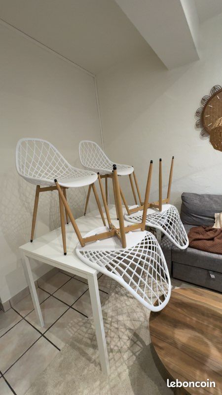 Table et chaises à vendre (image 3)